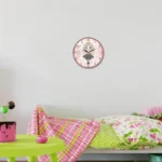 ساعت دیواری فانتزی کودک طرح دختر مو فرفری - Image 4